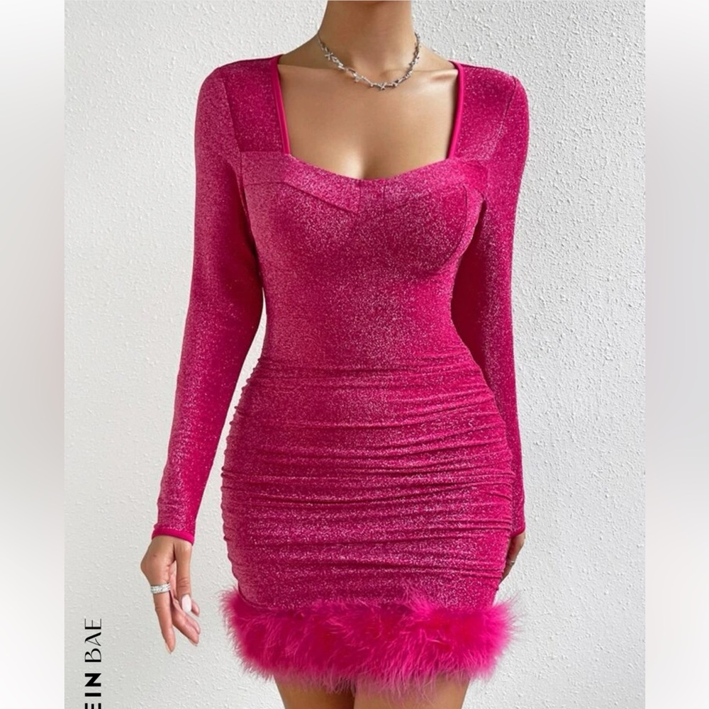 SHEIN Sweetheart Neck Pink Glitter Fuzzy Trim Ruched BodyCon Size Medium/6